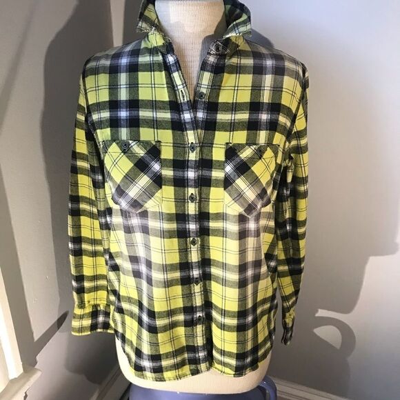 True Religion M Flannel Buttonup. Yellow/black/white plaid. Clueless Vibe!!!vmas - Picture 3 of 10